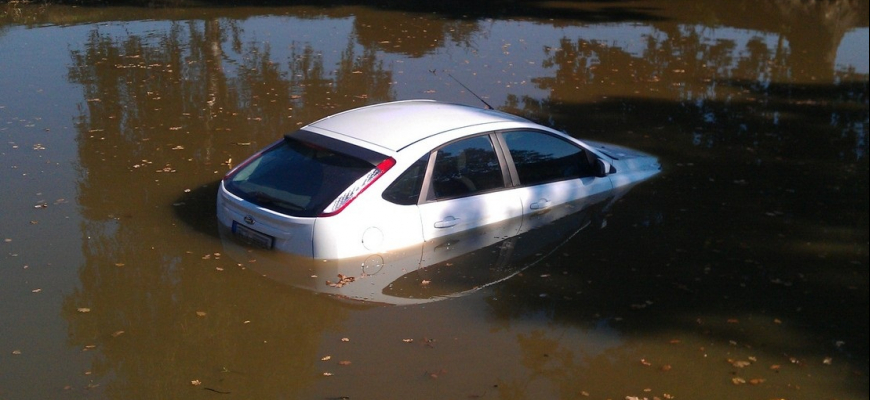 Slováci sa zbytočne stávajú odborníkmi na zaplavené autá