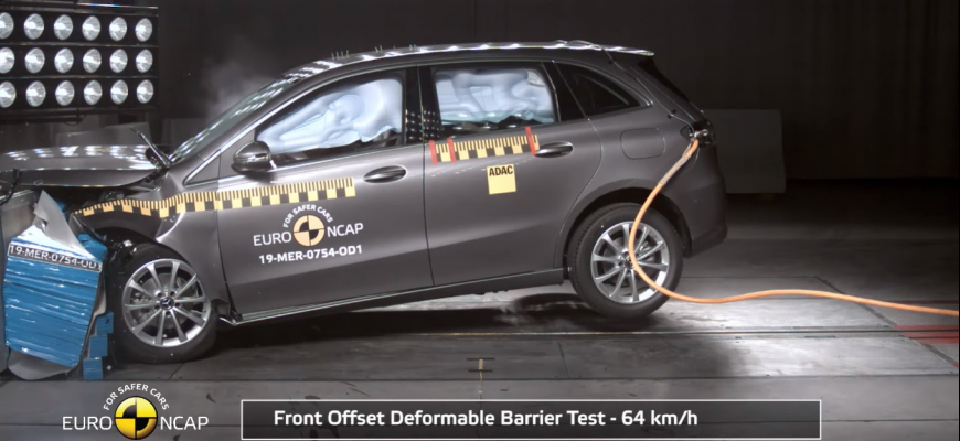 Euro NCAP Mercedes B zvládol na 5 hviezdičiek