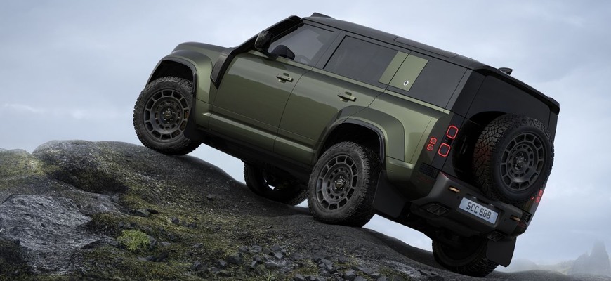 Bolestný facelift: Defender OCTA V8 prišiel pri modernizácii o takmer 100 koní!