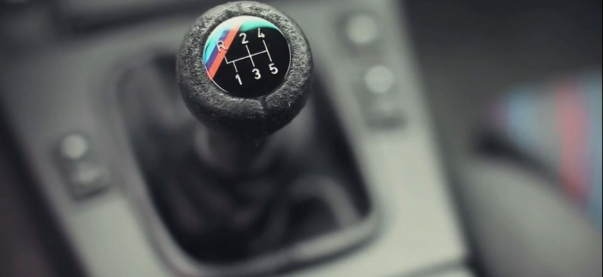 Šéf BMW M: s budúcnosťou manuálu to nevyzerá dobre