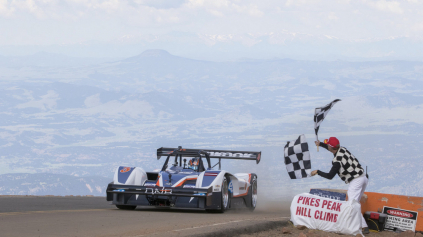 Rhys Millen vyhral Pikes Peak na elektromobile