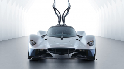 DIAMANTY MENOM HYPERCARS