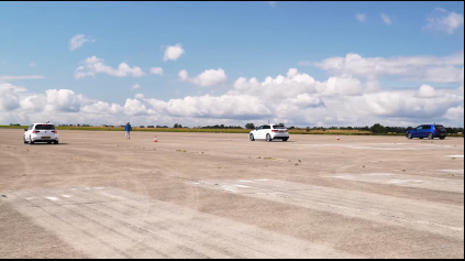 ŠPRINT AUDI RS3 A UPRAVENÝ VW GOLF R?