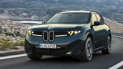 NOVÉ BMW IX3 M60: ANI TO NIE JE „PRAVÉ EMKO“, ALE MÁ VIAC AKO 600 KONÍ