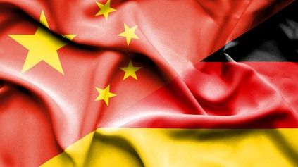 Rysuje sa konflikt medzi nemeckým kancelárom a šéfom Mercedesu kvôli automobilkám v Číne?