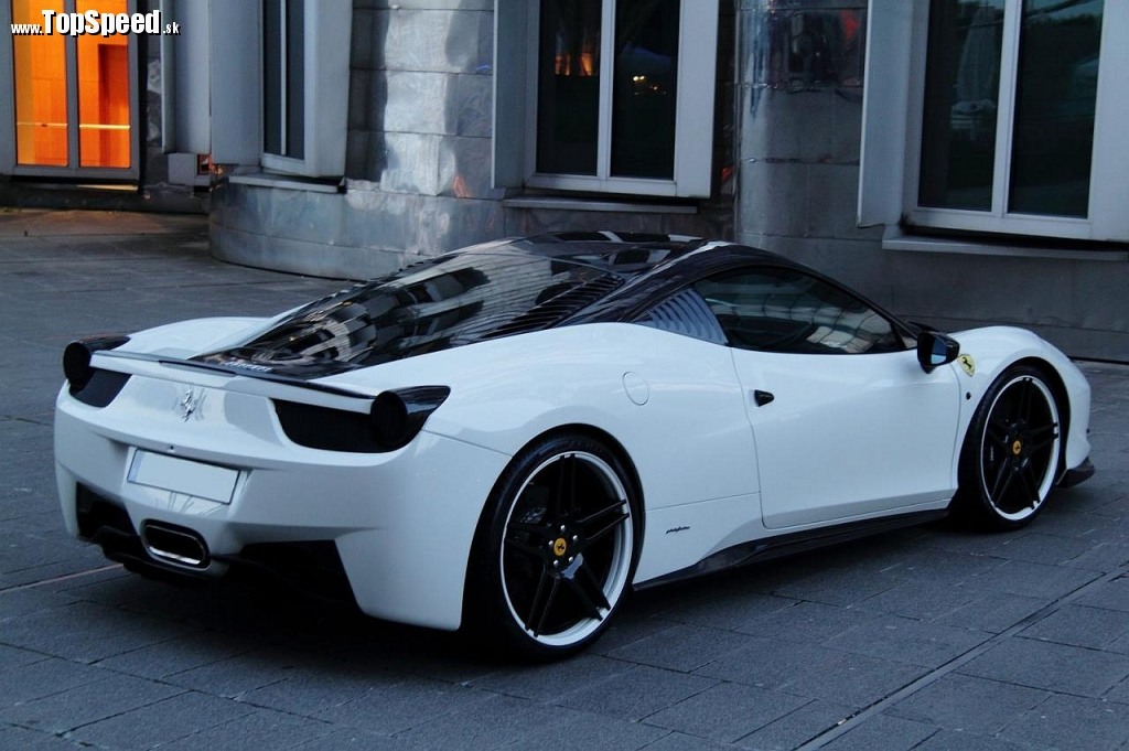 Ferrari 458 Carbon Edition je v podaní Anderson Germany veľmi zaujímavé autíčko...