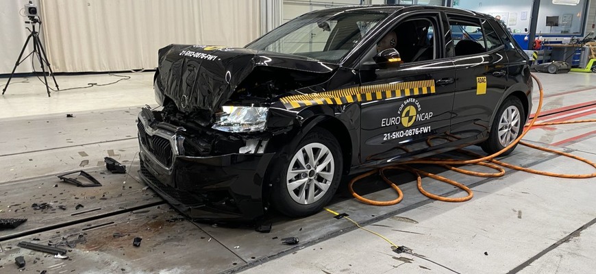 Nová Škoda Fabia v nárazových testoch Euro NCAP nesklamala, získala päť hviezdičiek
