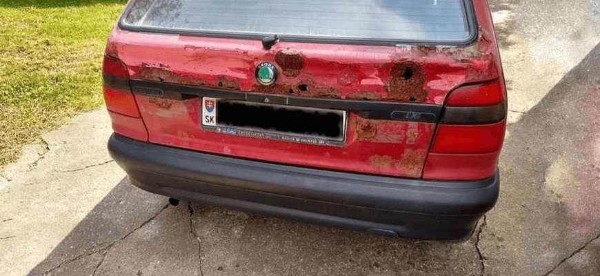 Slovensko ako vrakovisko Európy: Väčšina jazdí na vyše 20-ročných jazdenkách!