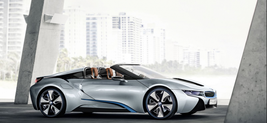 BMW i8 Spyder príde už v januári