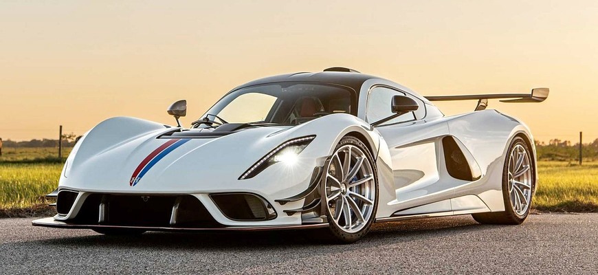 Hennessey Venom F5 Revolution je na okruhy zameraná novinka. Vpred ju ženie 1843 koní