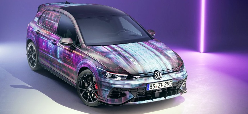 VW Golf po facelifte oficiálne! Dostal ChatGPT, pohovoríte si v ňom s umelou inteligenciou