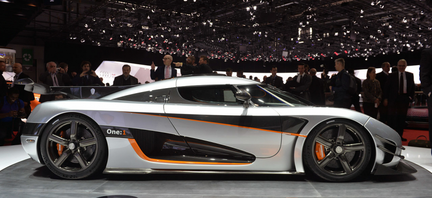 Koenigsegg ukáže model Agera RS a Regeru One:1