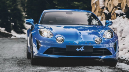 Alpine A110 má 1080 kg, 252 k a je stavaná pre zážitok z jazdy