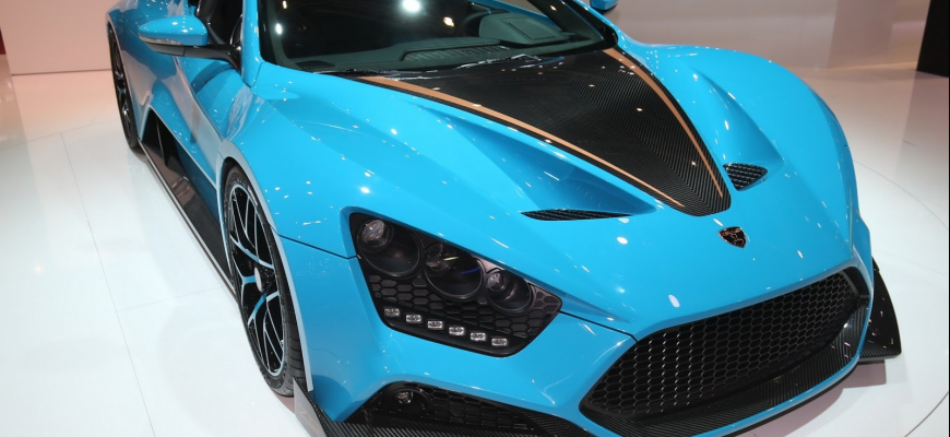 Zenvo TS1 GT má takmer 1200 k a pokorí 400 km/h