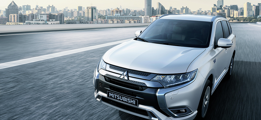 Najpredávanejšie plug-in hybridné SUV? Mitsubishi Outlander PHEV boduje aj rýchlonabíjaním