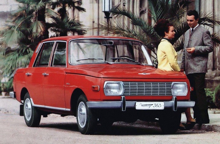 WARTBURG 353 OSLAVUJE. DVOJTAKTNÝ „HONECKER“ MÁ 55 ROKOV