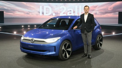 Obrat aj vo VW. Ešte pred rokom odmietaný pohon je späť kvôli slabým predajom elektromobilov