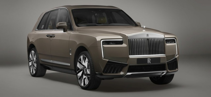 Rolls-Royce Cullinan po facelifte. Series II prináša 2 miliónov stehov a skoro 18 kilometrov nití