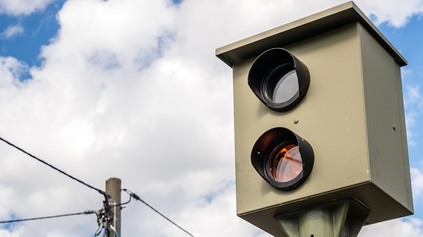 NOVÉ RADARY KONTROLUJÚ DVA PREKVAPIVÉ PRIESTUPKY, KLASICKÝM MANÉVROM IM UŽ NEĎALEKO SR NEUNIKNETE