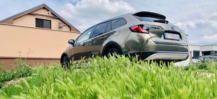 Testujeme Toyota Corolla TS 2,0 Hybrid - TREK: Čo vás zaujíma?