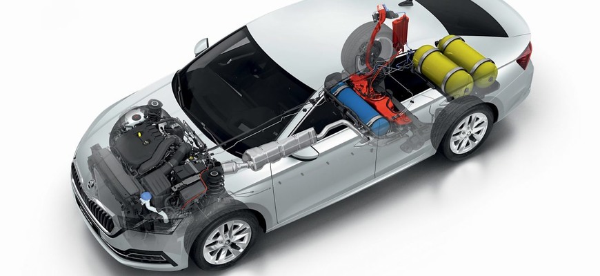 Škoda Octavia G-TEC 2021 dá 500 km bez benzínu či nafty. No má o 145 l menší kufor