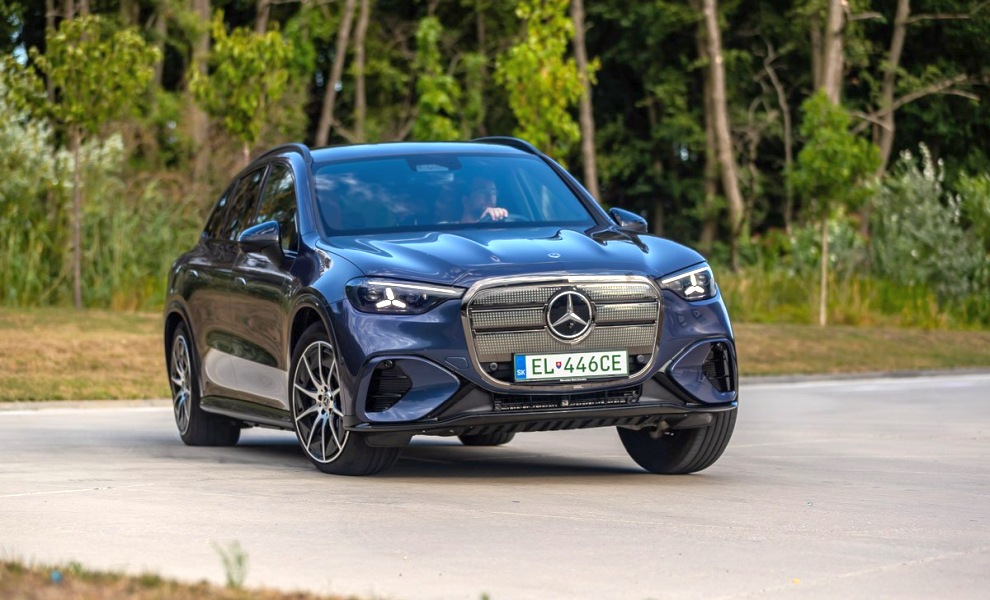 TEST MERCEDES-BENZ GLC 400 4MATIC EQ: PRVOTRIEDNY DOJAZD A DYNAMIKA