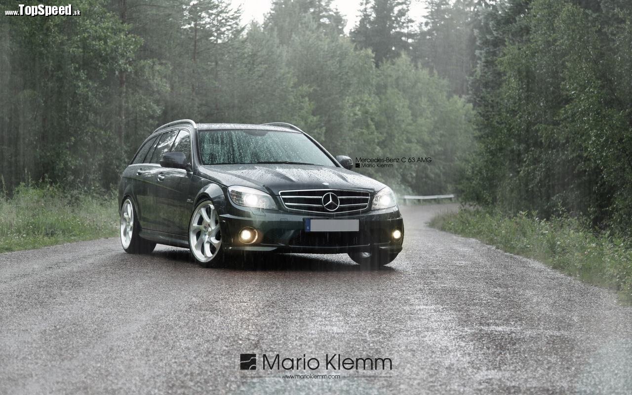 Mercedes Benz C63 AMG