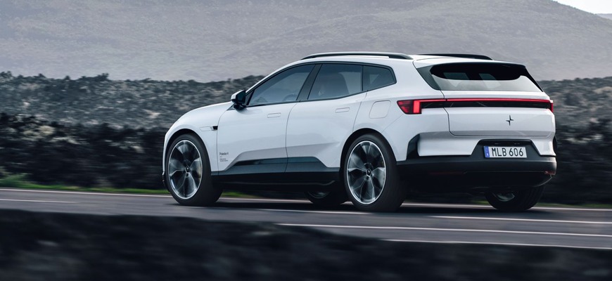 Nový Polestar 4 SUV dostal normálne zadné okno. Je praktickejší, lacnejší a dôjde ďalej
