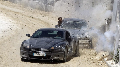 QUANTUM OF SOLACE - TROCHU INÁ RECENZIA