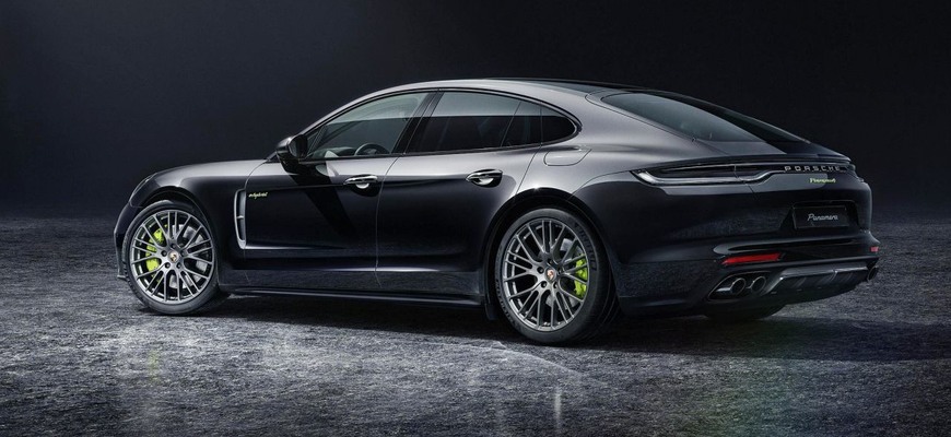 Špeciálna séria Platinum Edition podporí predaj Porsche Panamera v závere jeho kariéry