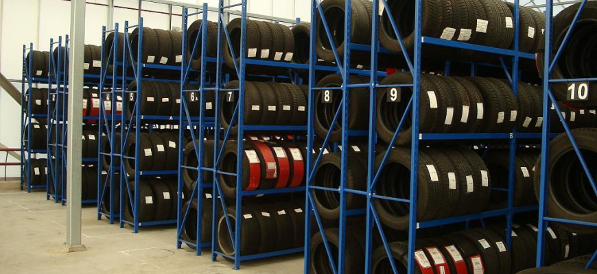 Popgom.sk má prístup do skladov kde je vyše milión pneumatík