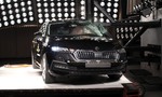 Škoda Octavia má za sebou testy Euro NCAP. Hodnotenie jej kazia výsledky za bočné nárazy