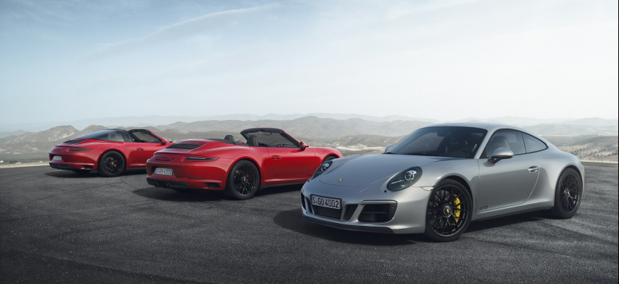 Porsche 911 GTS: turbo, 450 koní a aj manuál