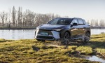 Modernizovaná Toyota bZ4X má vylepšenia. Hlavným je rýchlejšie nabíjanie v zime
