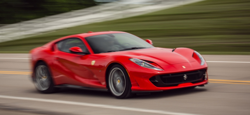 Ferrari 812 Superfast zdolalo Nürburgring za 7:24