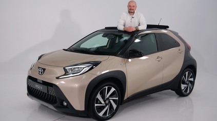 TOYOTA AYGO X ČÍTAJ CROSS - NEMÁ HYBRID, ANI TURBO - MÁ MANUÁL A JAZDÍ ZA 5 LITROV