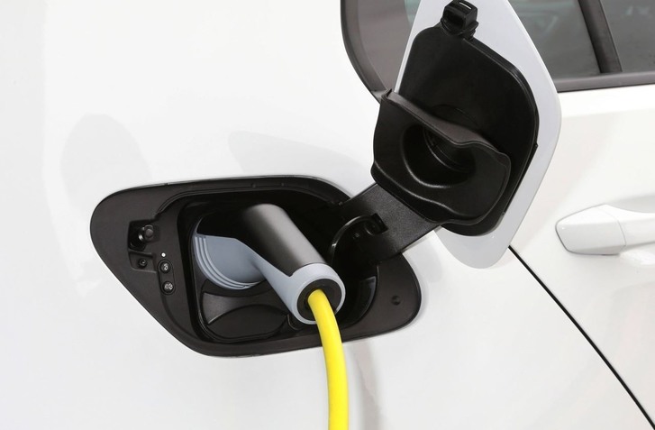 PREDAJE ELEKTROMOBILOV V EURÓPE PREDBEHLI UŽ AJ ČÍNU. NEMECKO HLÁSI NÁRAST O 264 %