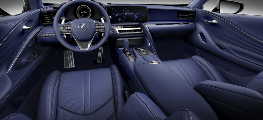 Lexus LC500 a LC500 Cabrio získajú vylepšenia a stratia otravné ovládanie