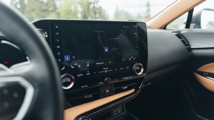 AJ NAVIGÁCIA LEXUS DOKÁŽE ZNÍŽIŤ SPOTREBU PALIVA A VYCHOVÁVAŤ VODIČA