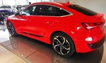 Modernizácia Audi Q8 e-tron prináša takmer nové auto s dojazdom a výkonom