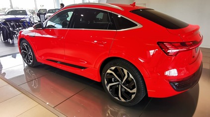 MODERNIZÁCIA AUDI Q8 E-TRON PRINÁŠA TAKMER NOVÉ AUTO S DOJAZDOM A VÝKONOM