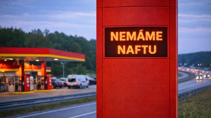 PRESTANÚ PREDÁVAŤ NAFTU? VLÁDA STLAČILA CENU TAK NÍZKO, ŽE PUMPY PREDÁVAJÚ POD CENOU