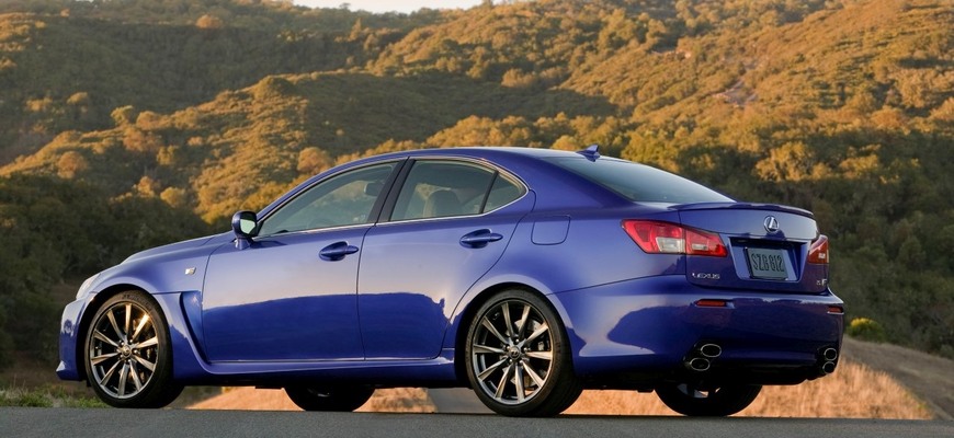 Lexus F sú kultové modely, šport a prestíž v jednom