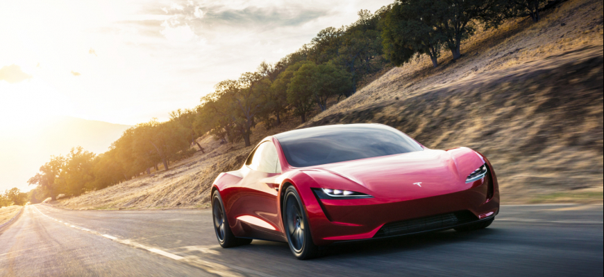 SpaceX balík pre Teslu Roadster, Musk sa chce zbaviť benzínu