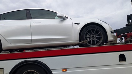 Tesla nechce uznať zjavnú konštrukčnú chybu. Hrozí jej veľmi drahá zvolávacia akcia