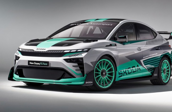 DIÉTU? NOVÝ KONCEPT ŠKODY ENYAQ RS RACE S BIOKOMPOZITMI, TOĽKO BY MALO VÁŽIŤ AJ SÉRIOVÉ AUTO!