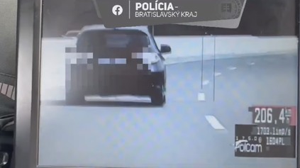 Prekročila rýchlosť o 80 km/h. Policajtov však šokovala niečím iným!