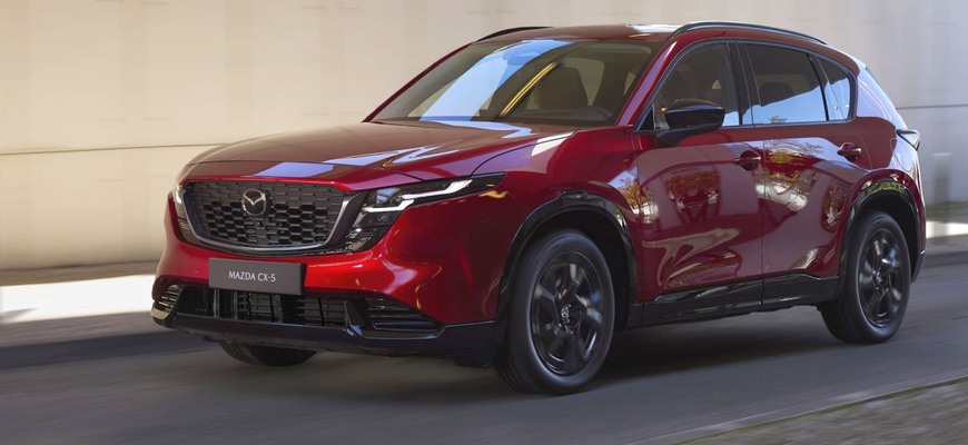 Nová Mazda CX-5 oficiálne. Tretia generácia je väčšia a naďalej verí veľkým atmosférickým motorom!