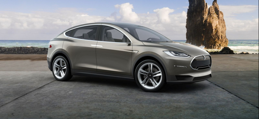 SUV Tesla Model X príde už v septembri!