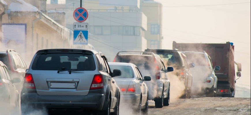Nemecko chce od roku 2030 zakázať autá so spaľovacím motorom